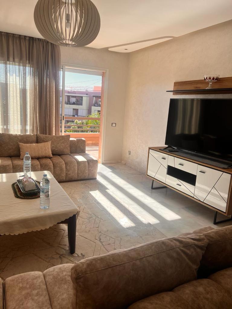Luxury Pool View Garden Appartement